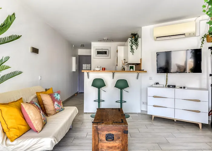 Jungle Terrasse Vue Port Wi-fi, Clim, Linge & Menage Inclus 아파트